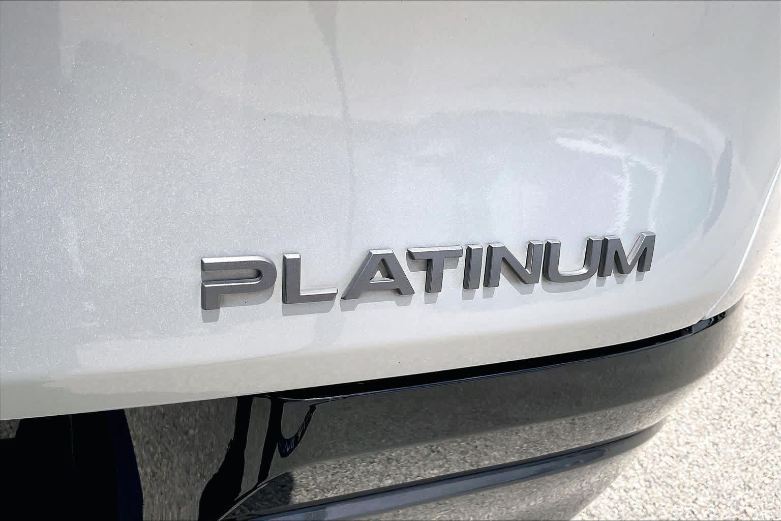 Used 2025 Nissan Murano Platinum w/ Cargo Package AWD/4WD image 10