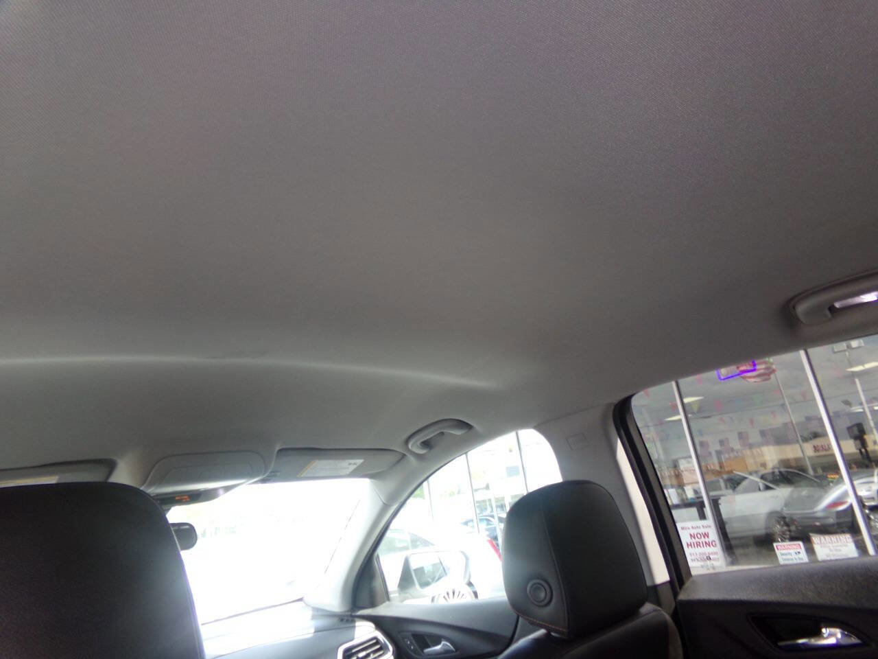 Used 2021 Chevrolet Equinox LT image 12