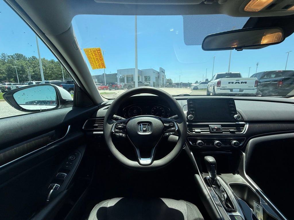 Used 2018 Honda Accord EX image 8