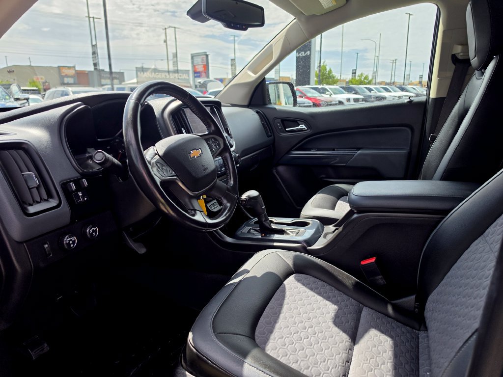 Used 2019 Chevrolet Colorado Z71 AWD/4WD image 9