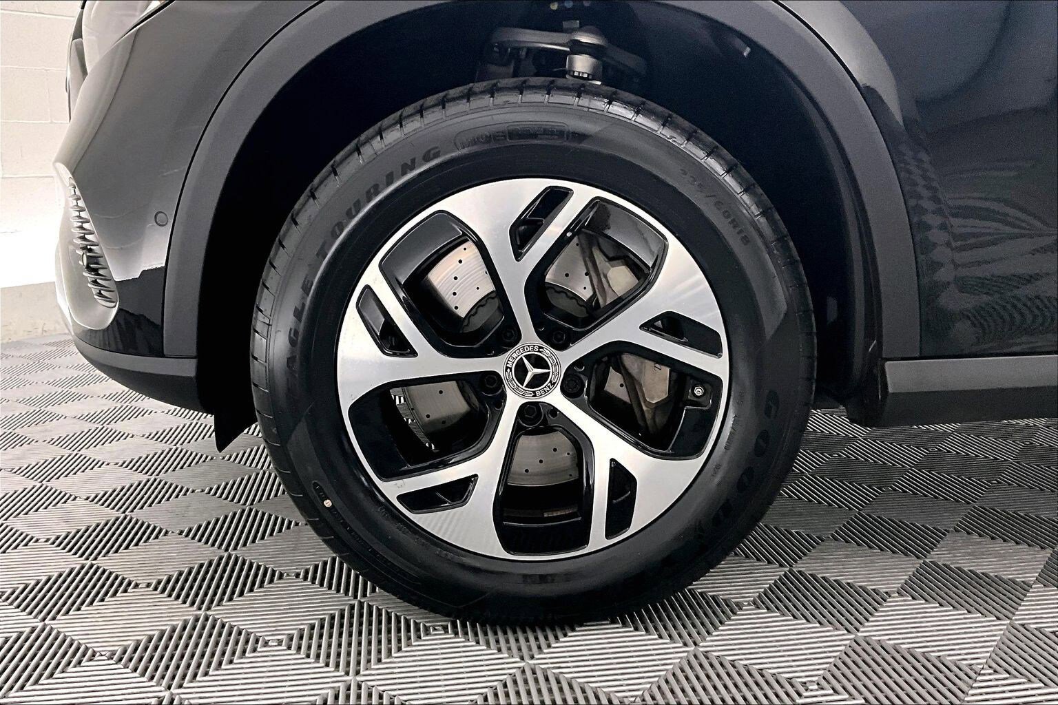 Certified 2025 Mercedes-Benz GLC 350e 4MATIC image 8