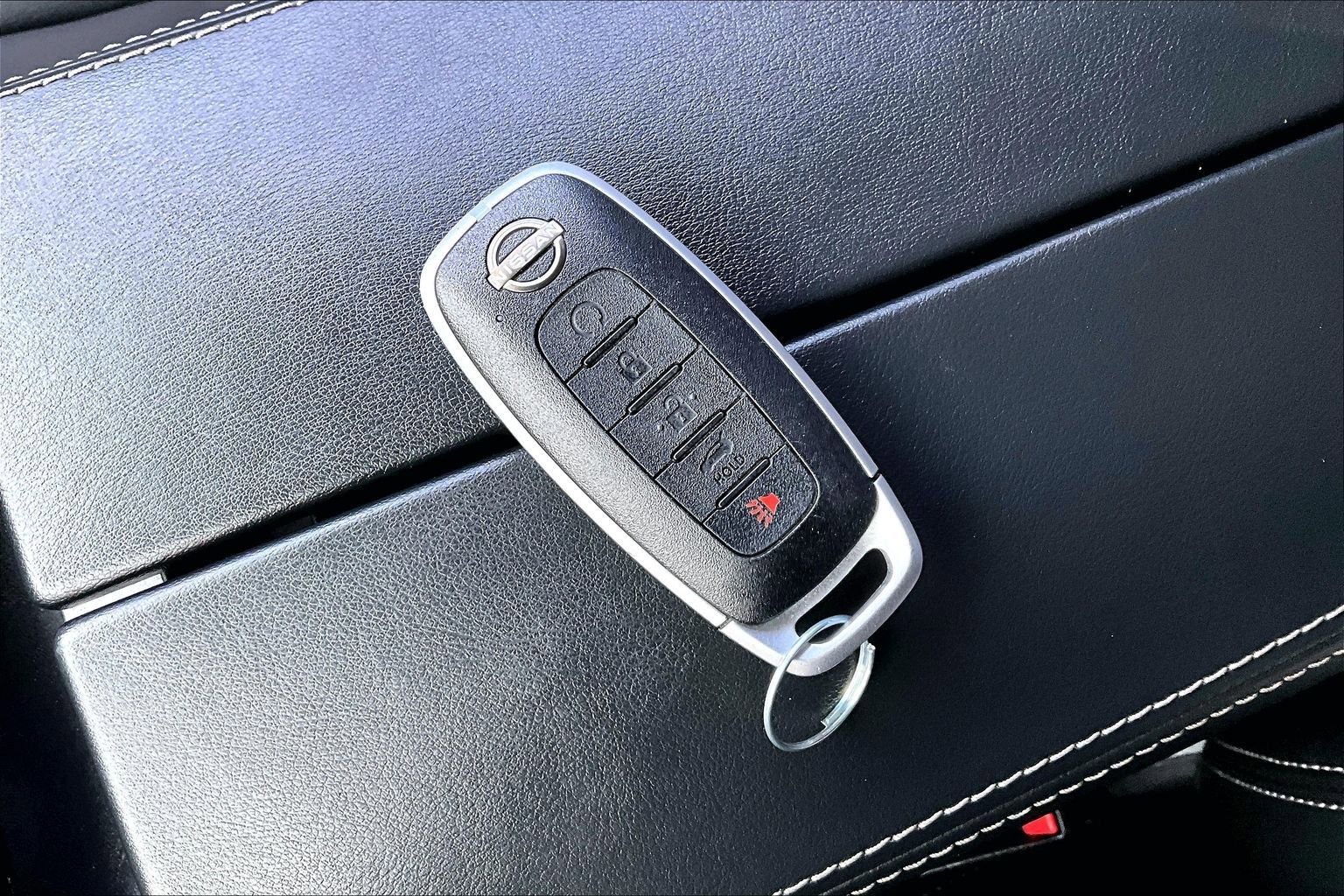 Used 2024 Nissan Rogue SL image 34