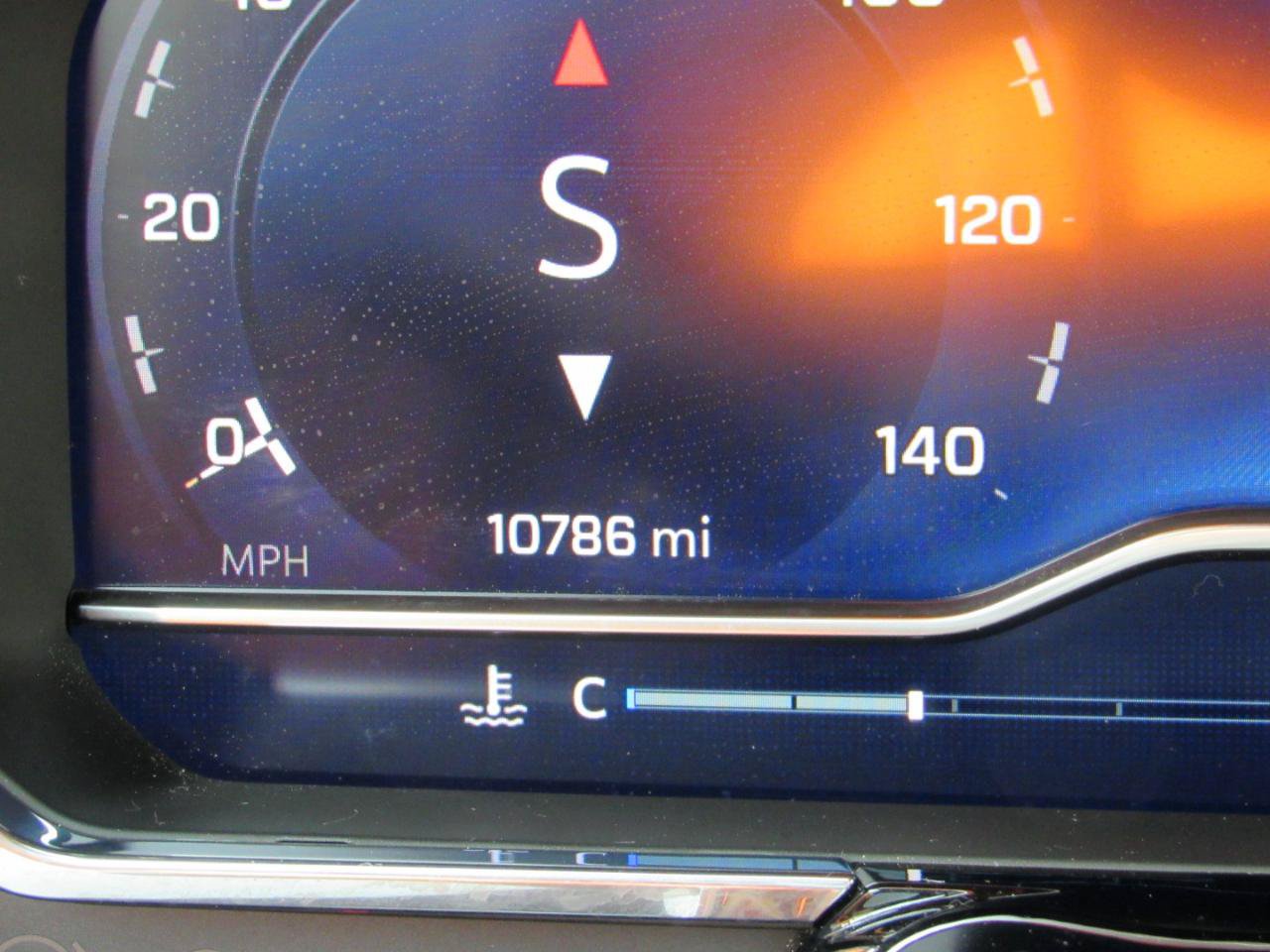 Used 2025 Chevrolet Silverado 1500 ZR2 w/ Technology Package AWD/4WD image 6