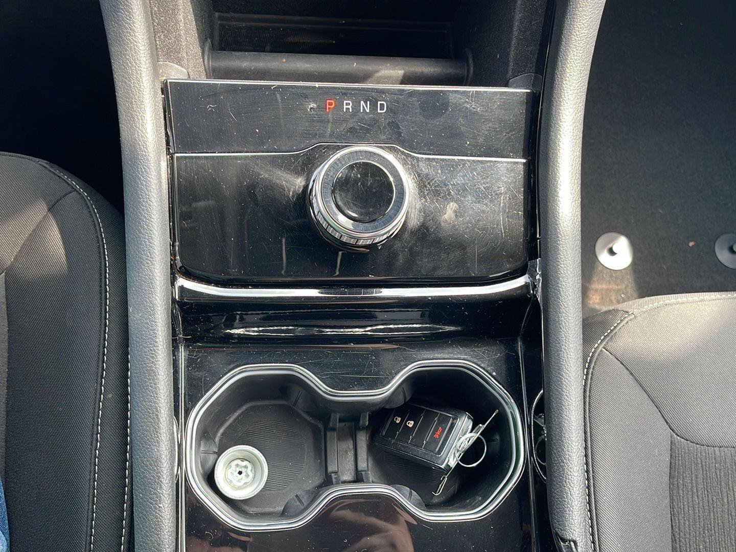 Used 2023 Jeep Grand Cherokee Laredo AWD/4WD image 14