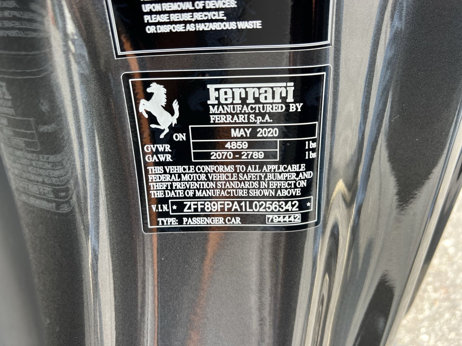 Used 2020 Ferrari Portofino RWD image 42
