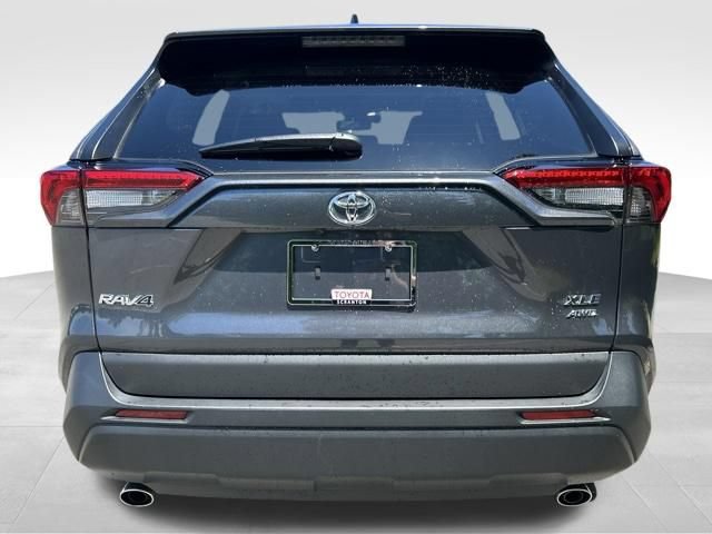 Used 2025 Toyota RAV4 XLE Premium w/ Weather Package AWD/4WD image 4