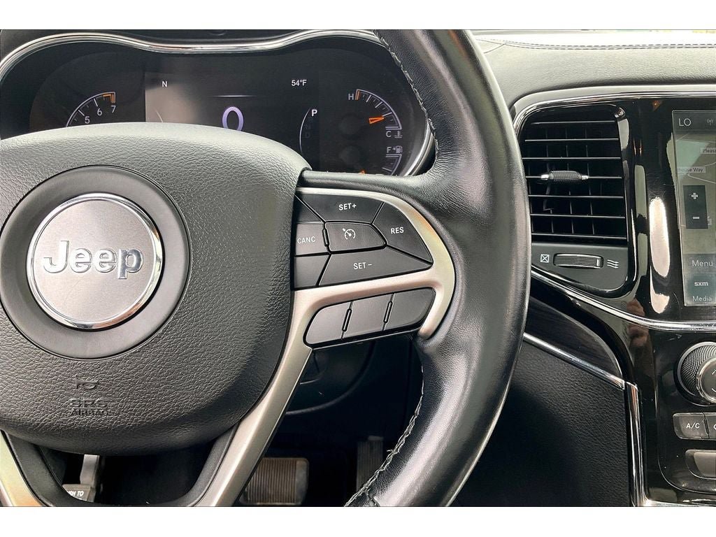 Used 2020 Jeep Grand Cherokee Overland AWD/4WD image 21