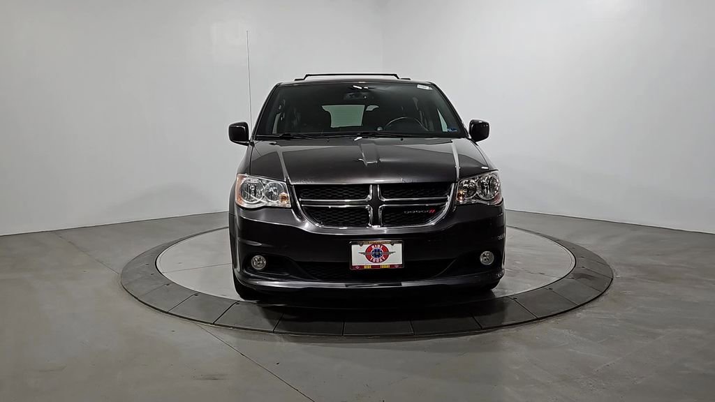 Used 2018 Dodge Grand Caravan SXT image 9