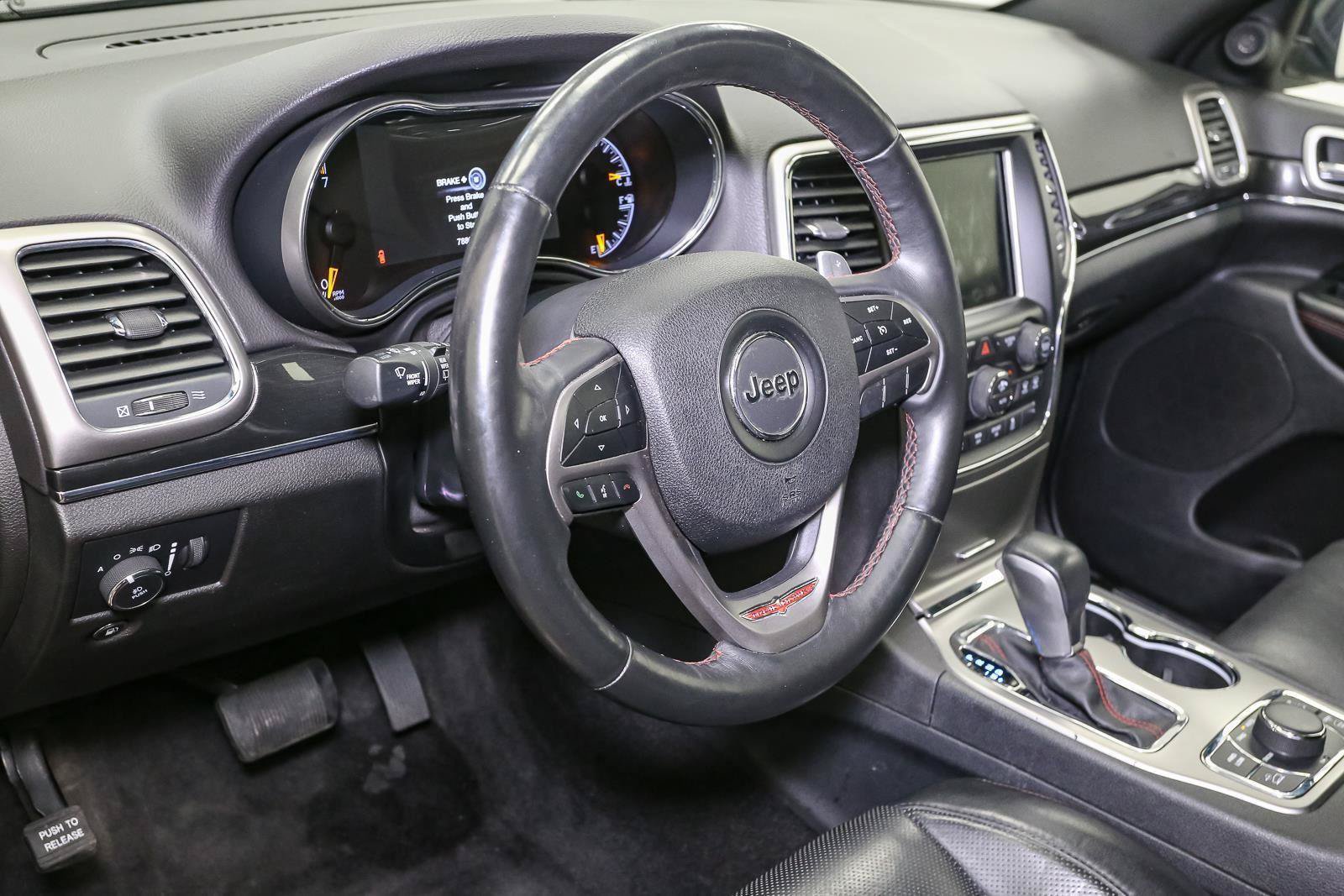 Used 2018 Jeep Grand Cherokee Trailhawk w/ Trailhawk Luxury Group AWD/4WD image 30
