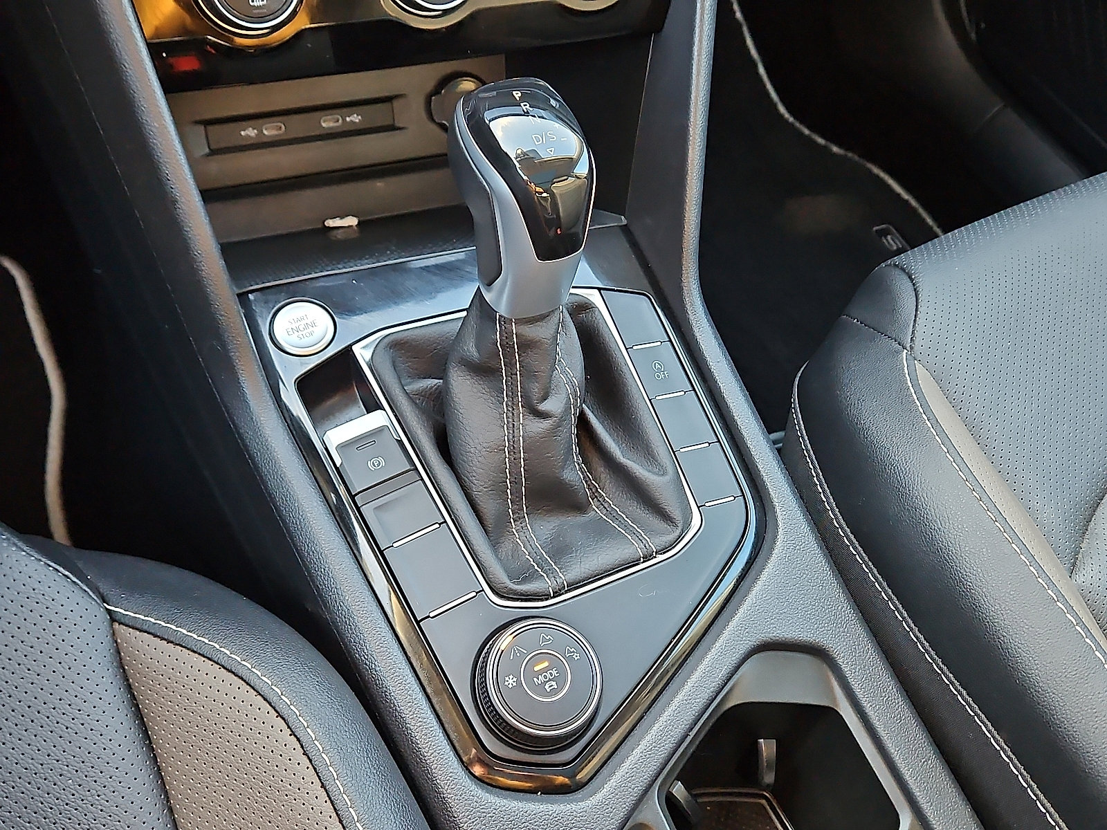 Certified 2023 Volkswagen Taos SEL image 14