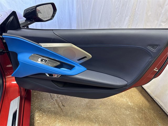 Used 2021 Chevrolet Corvette Stingray Premium Conv w/ Z51 Performance Package image 24