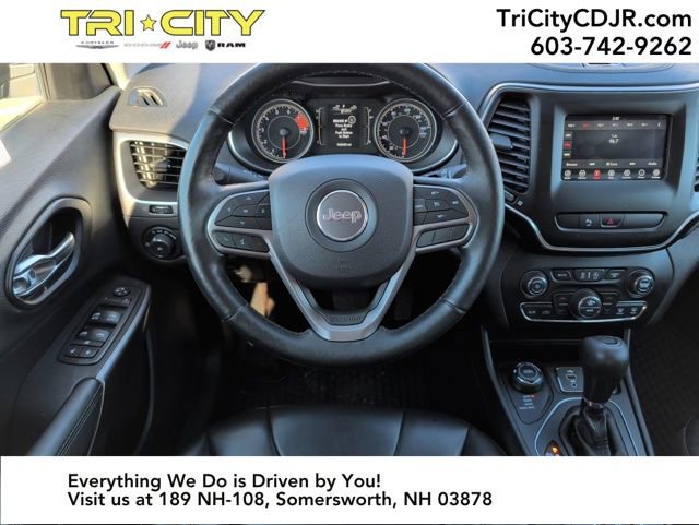 Used 2019 Jeep Cherokee Latitude Plus w/ Comfort/Convenience Group image 21