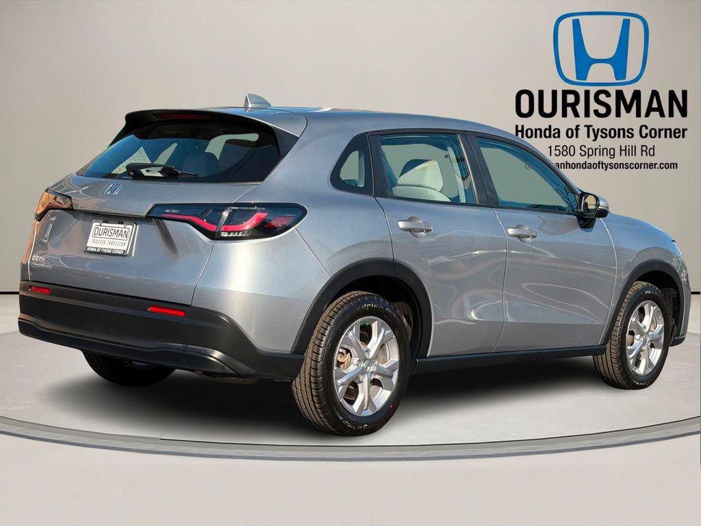 Used 2023 Honda HR-V LX image 2