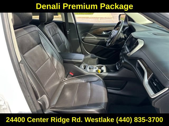 Used 2020 GMC Terrain Denali w/ Denali Premium Package AWD/4WD image 11
