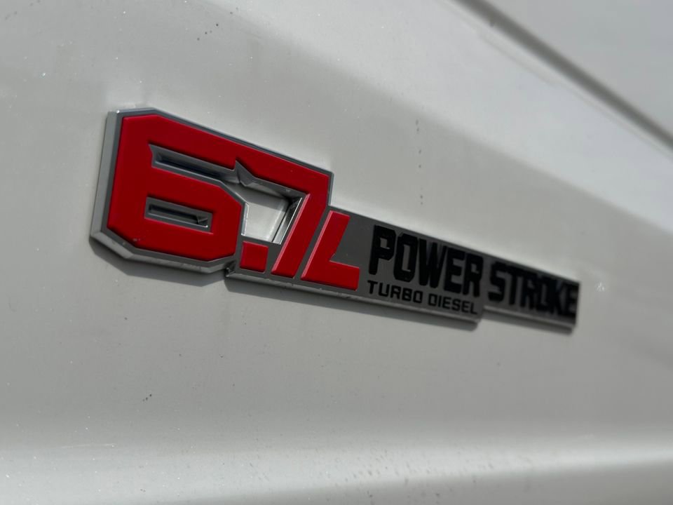 New 2025 Ford F250 Platinum image 18