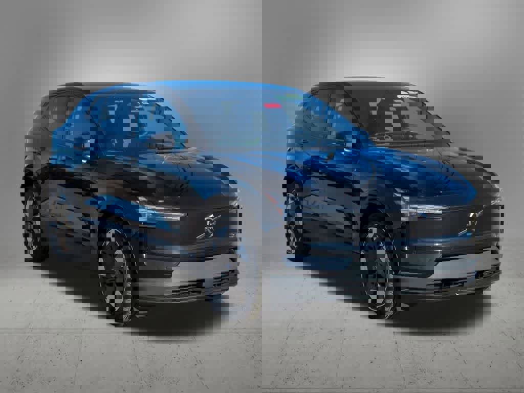 New 2025 Volvo EX30 Plus w/ Protection Package Premier image 8