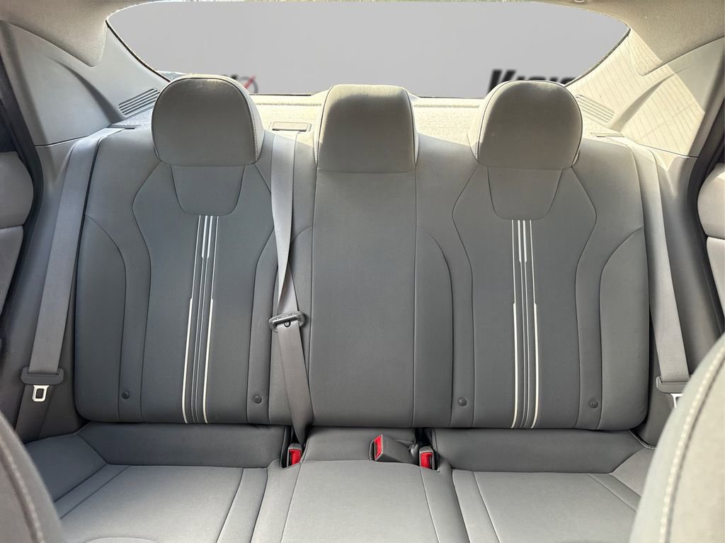 Certified 2021 Hyundai Elantra SEL image 17