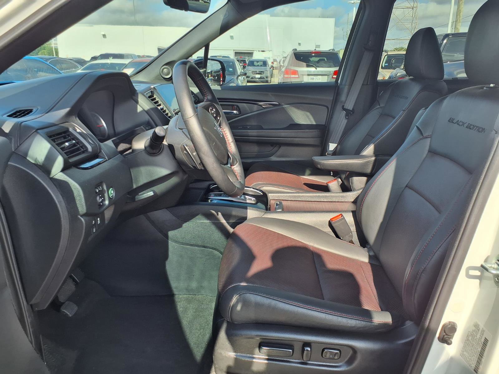 Used 2022 Honda Pilot Black Edition image 18
