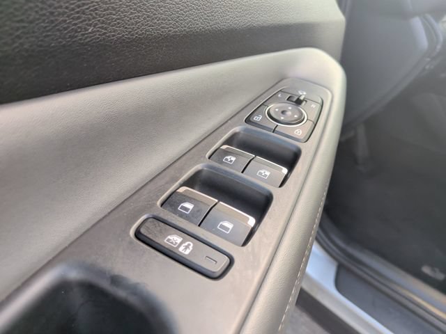 Used 2023 Hyundai Santa Fe Limited FWD image 11