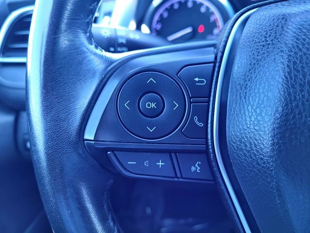 Used 2020 Toyota Camry SE w/ Blackout Package FWD image 24