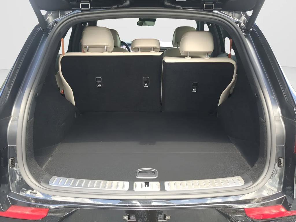 New 2026 Genesis GV70 3.5T Sport Prestige image 12