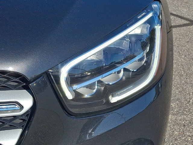 Used 2022 Mercedes-Benz GLC 300 4MATIC image 9