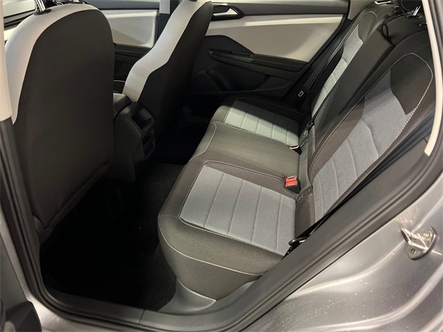 New 2026 Volkswagen Taos S image 9