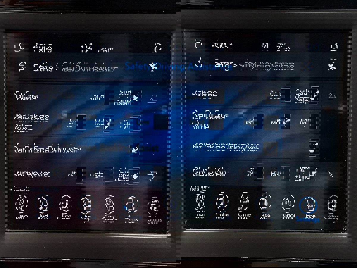 Used 2018 Chrysler Pacifica Touring-L image 22