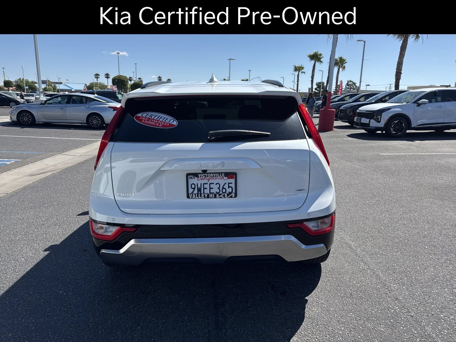 Certified 2025 Kia Niro EX Touring FWD image 11