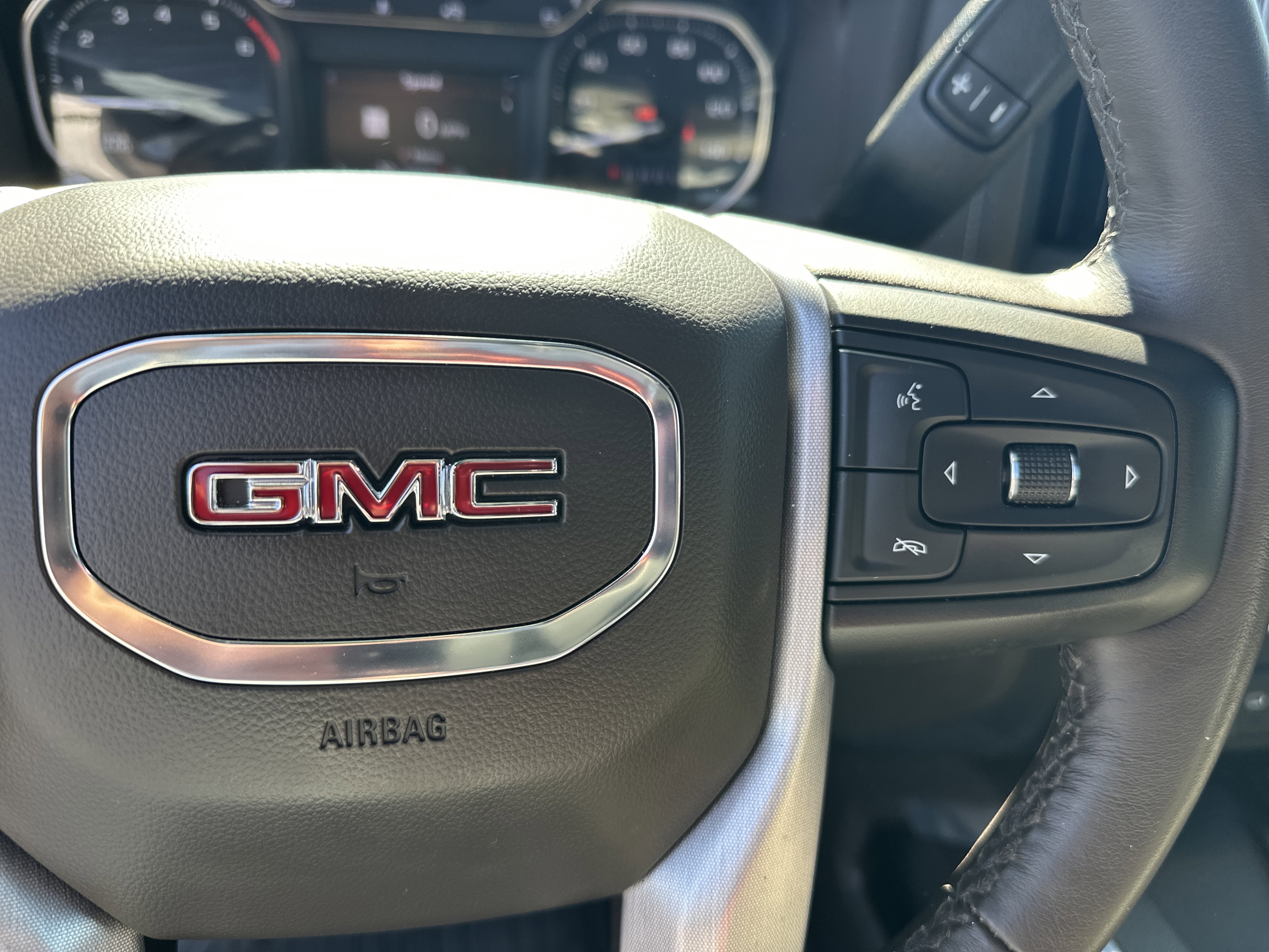 Used 2022 GMC Sierra 1500 SLT w/ SLT Premium Plus Package image 26