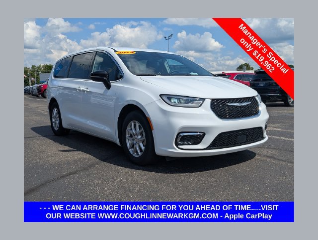 Used 2024 Chrysler Pacifica Touring-L