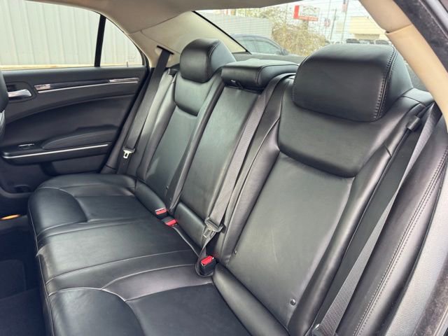 Used 2023 Chrysler 300 Touring L image 11