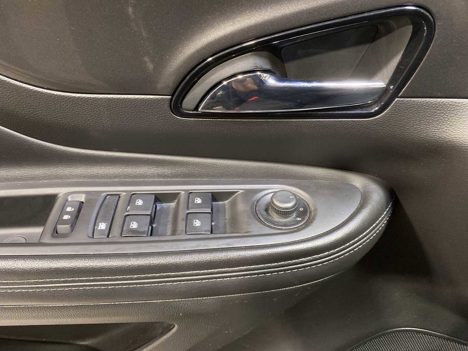 Used 2019 Buick Encore Preferred image 23