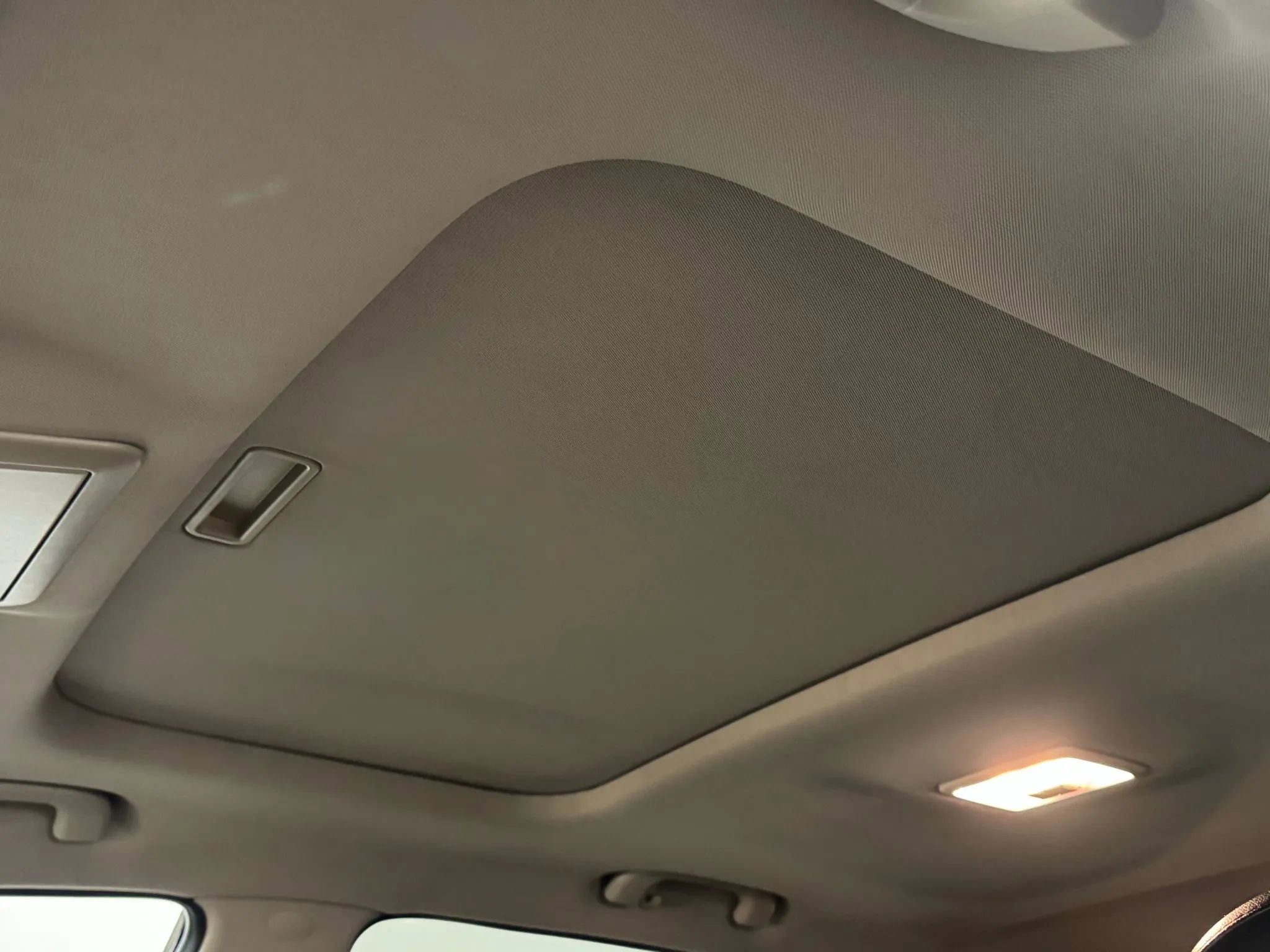 Used 2014 Chevrolet Captiva Sport LT w/ Convenience Package image 15