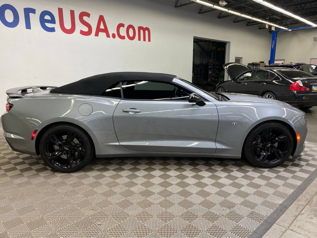 Used 2023 Chevrolet Camaro SS RWD image 9