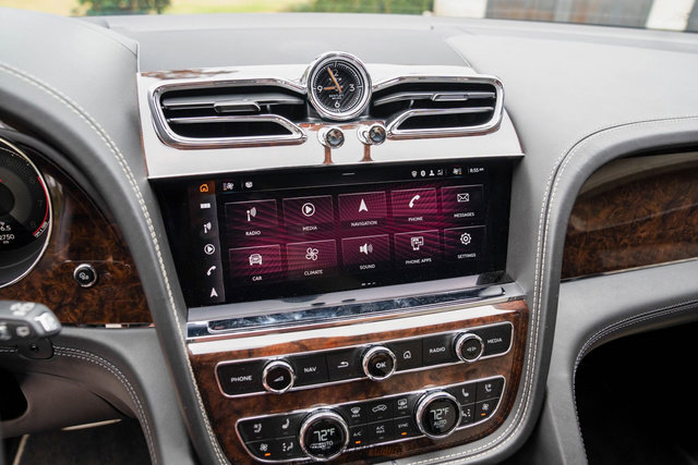 Used 2022 Bentley Bentayga Speed image 28