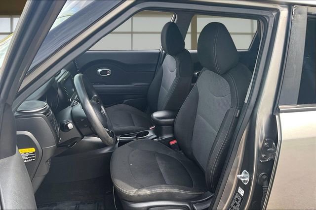 Used 2019 Kia Soul + FWD image 22