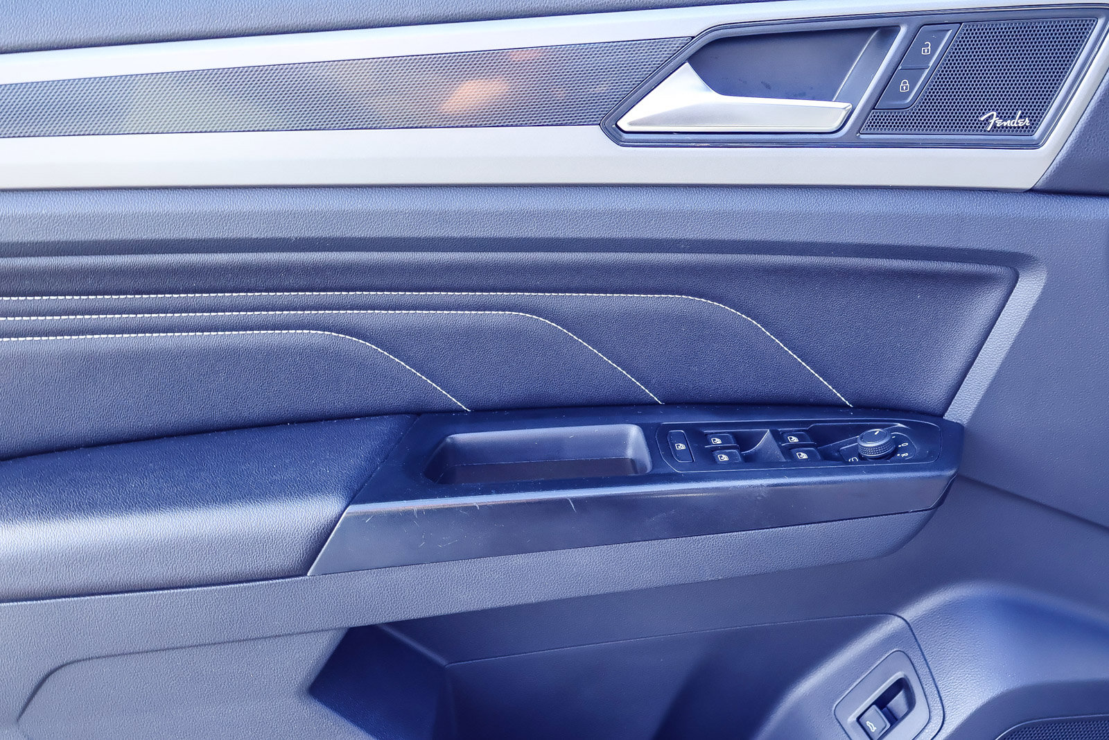 Used 2020 Volkswagen Atlas Cross Sport SEL Premium image 10