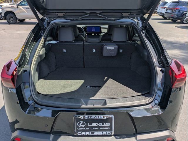 New 2026 Lexus UX 300h FWD image 21