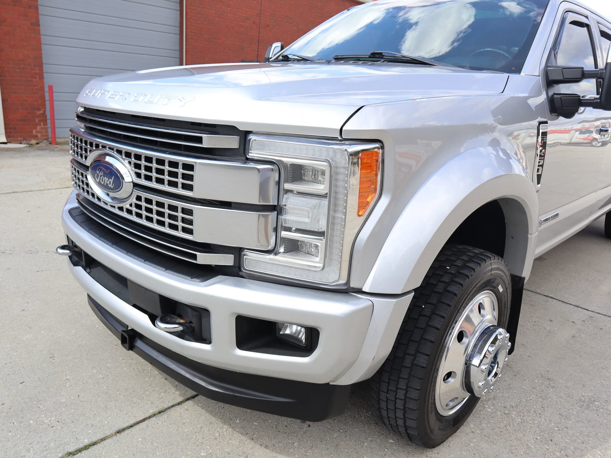 Used 2019 Ford F450 Platinum image 40
