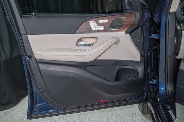 New 2026 Mercedes-Benz GLS 450 4MATIC image 8