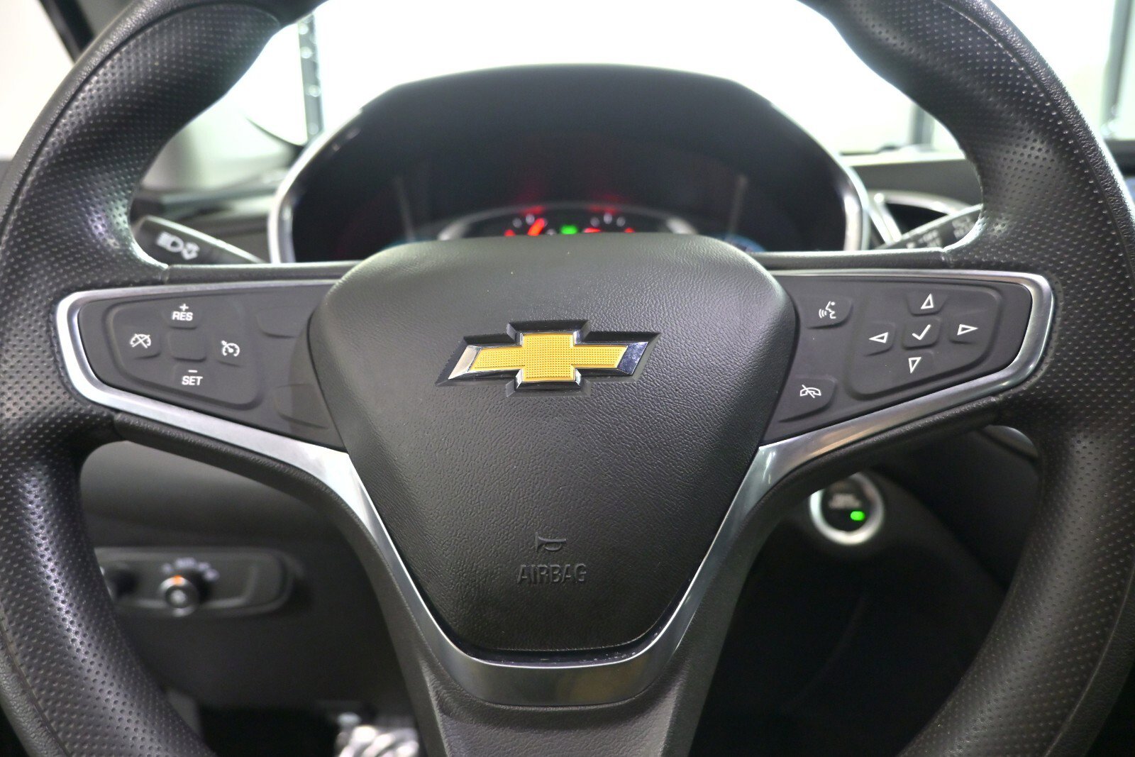 Used 2019 Chevrolet Equinox LT image 17