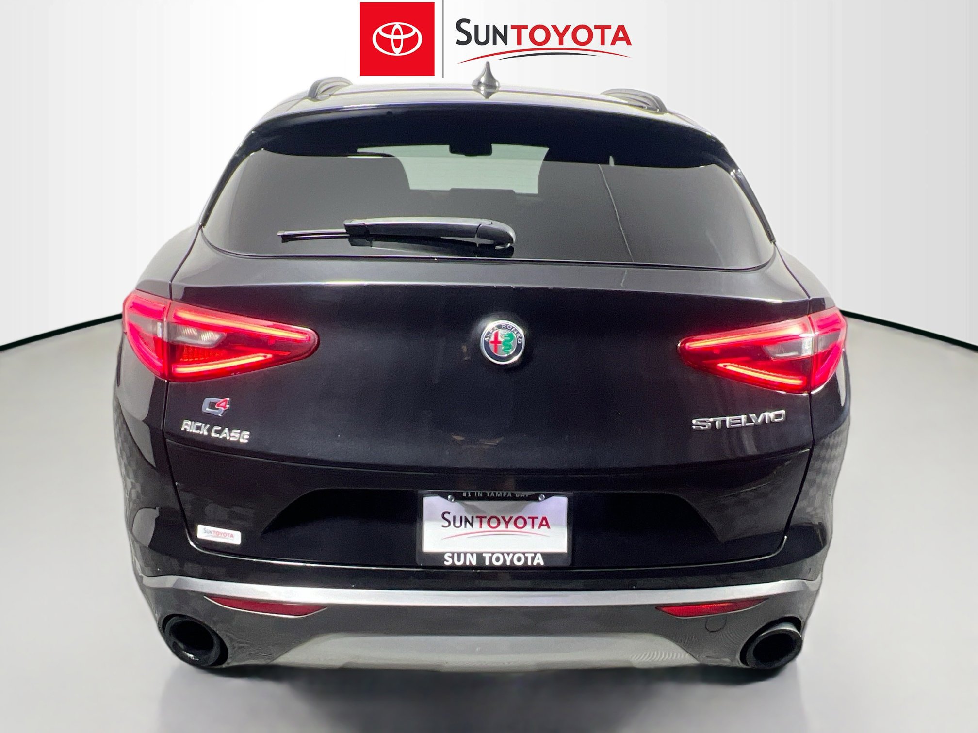 Used 2022 Alfa Romeo Stelvio Ti image 5