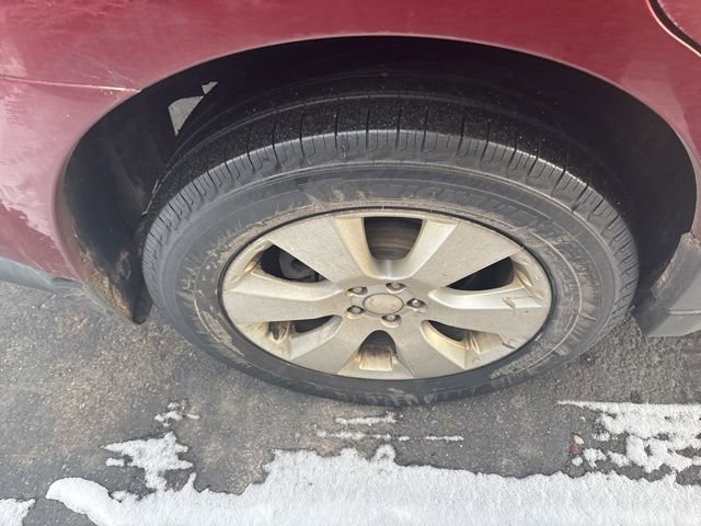 Used 2011 Subaru Outback 2.5i Limited image 12