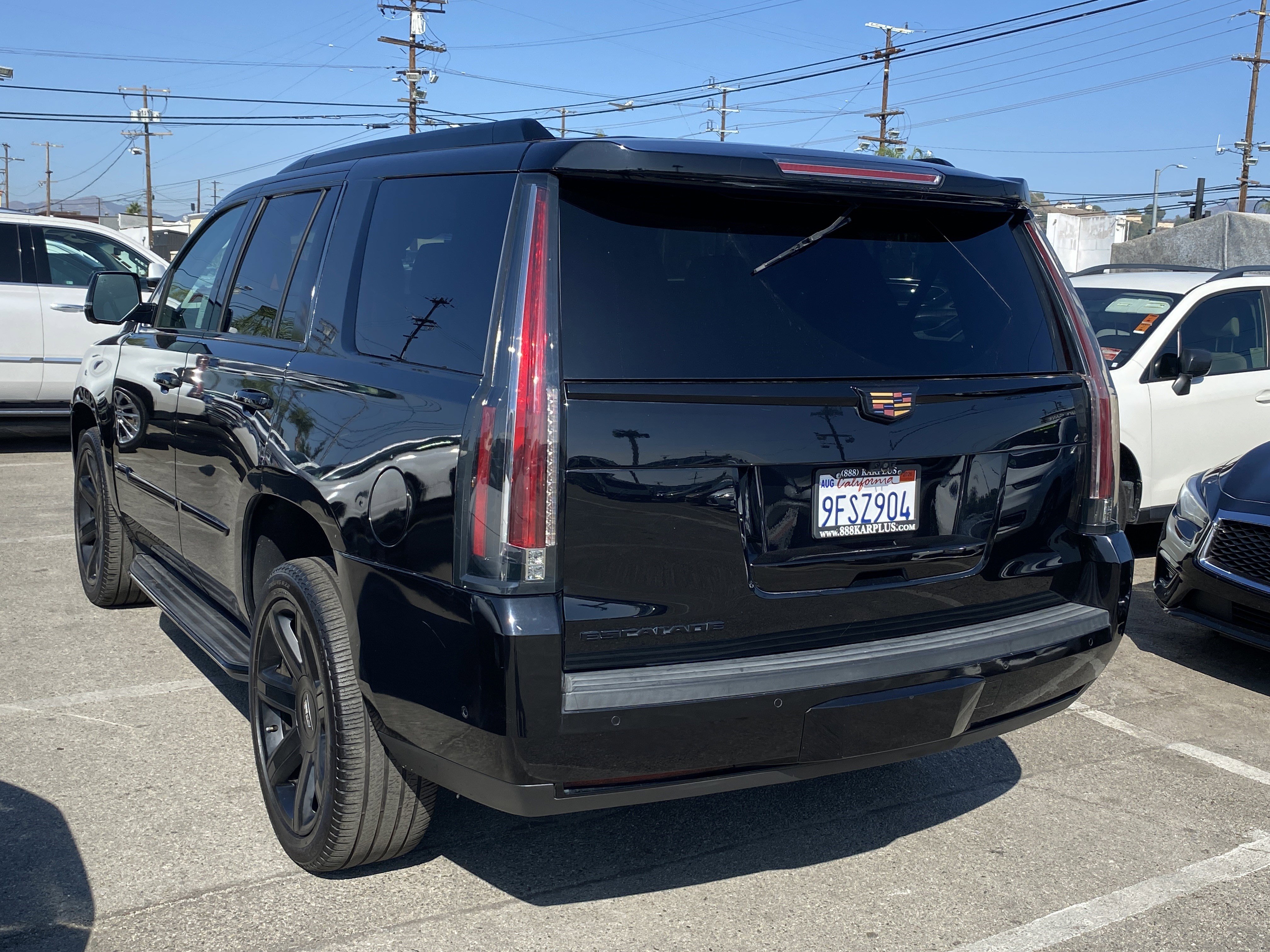 Used 2018 Cadillac Escalade Luxury image 10