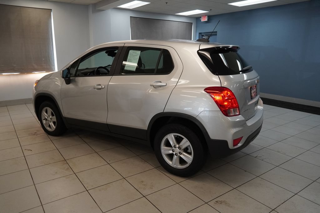 Used 2020 Chevrolet Trax LS AWD/4WD image 12