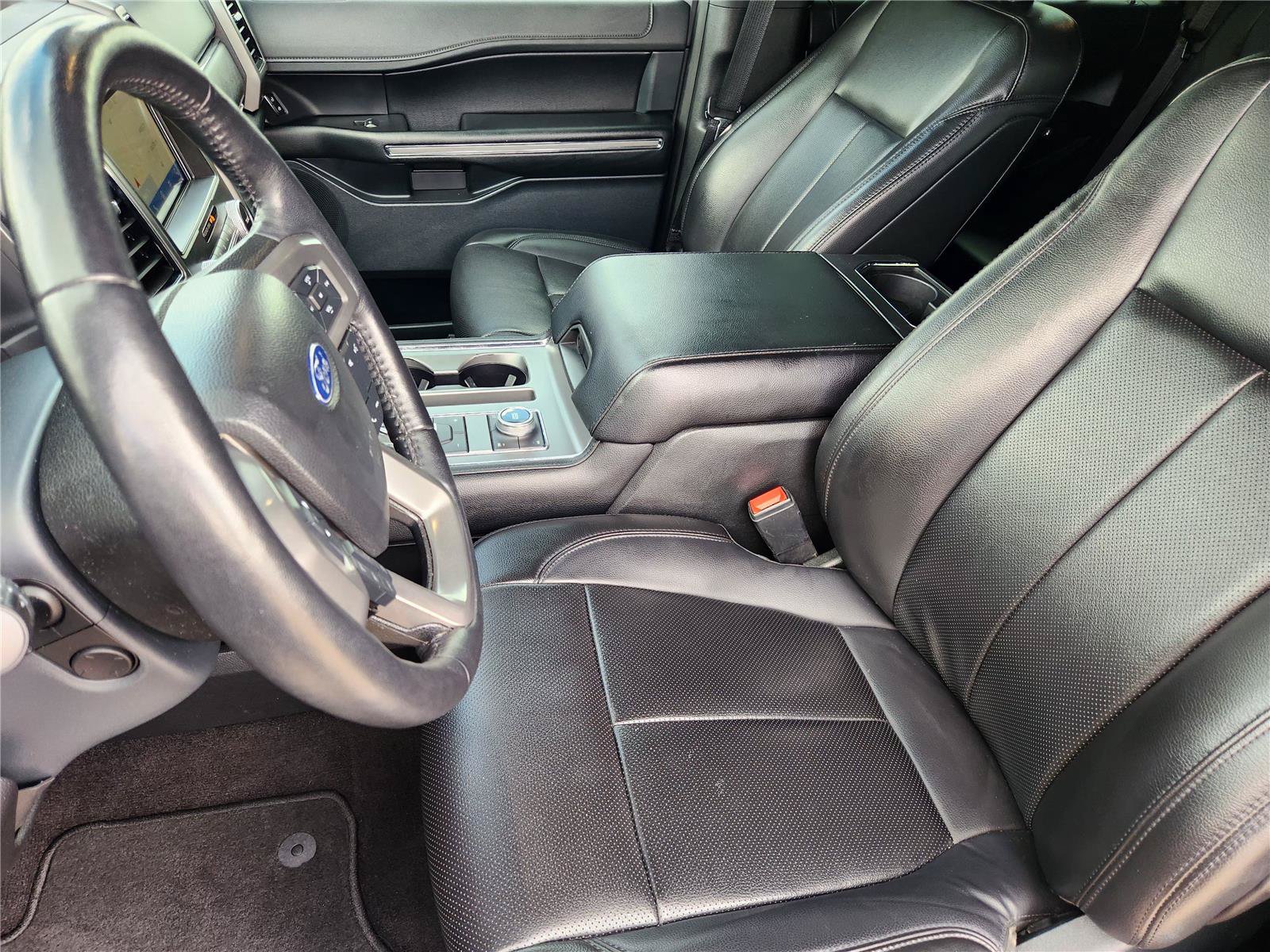 Used 2021 Ford Expedition XLT AWD/4WD image 25
