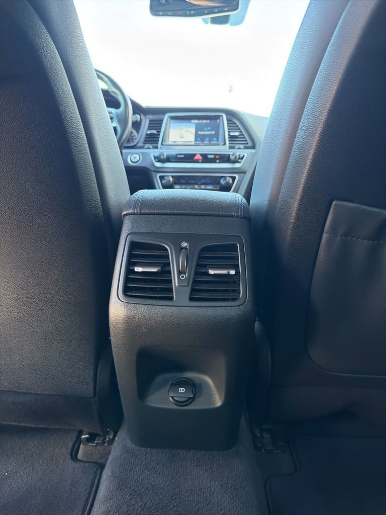 Used 2018 Hyundai Sonata Limited FWD image 25