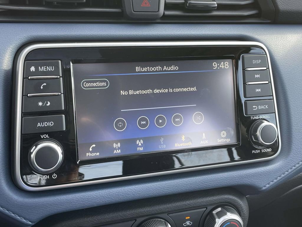 Used 2025 Nissan Versa SV w/ Trunk Package image 24