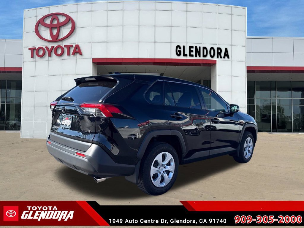 Certified 2025 Toyota RAV4 LE FWD image 13